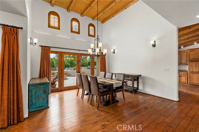 43991 John Warner Road, Temecula CA: https://media.crmls.org/medias/6a3fd1a0-026f-423b-947a-3964b56ff9f7.jpg