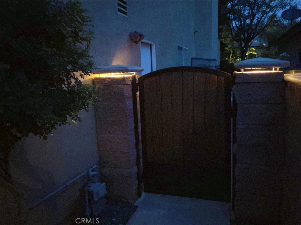 https://media.crmls.org/medias/6a4012d3-dda3-4380-8b28-ec669ac28efd.jpg?preset=X-Large