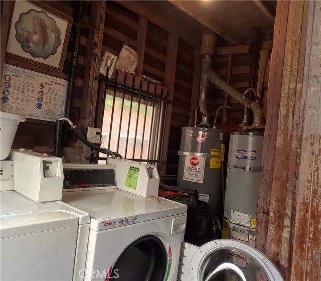 501 W 8th Street, Long Beach CA: https://media.crmls.org/medias/6a41304b-15df-4436-bcfe-2eb7e1533d87.jpg