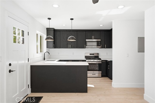 Detail Gallery Image 31 of 74 For 3519 E Colorado, Long Beach,  CA 90814 - 6 Beds | 6 Baths