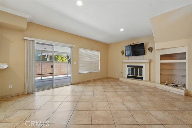 Detail Gallery Image 10 of 51 For 6134 Clara St, Bell Gardens,  CA 90201 - 4 Beds | 2/1 Baths
