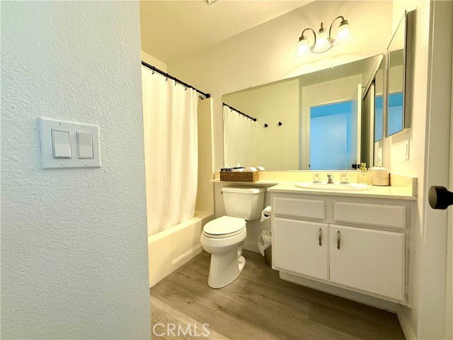 Detail Gallery Image 27 of 31 For 1641 Dimas Ct, Azusa,  CA 91702 - 2 Beds | 2/1 Baths