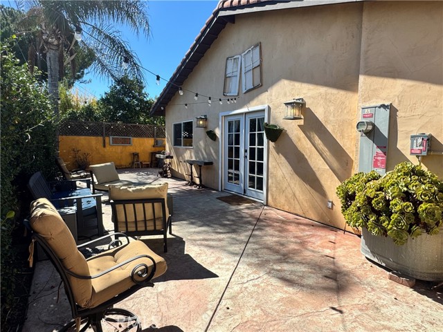 Detail Gallery Image 24 of 36 For 7326 Vanalden, Reseda,  CA 91335 - 3 Beds | 3 Baths