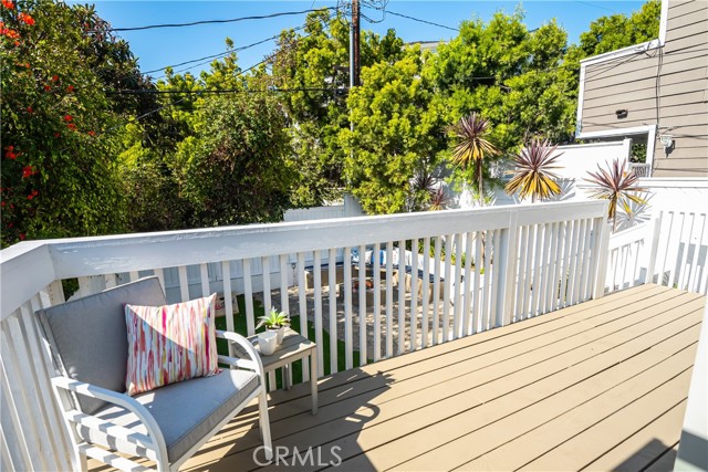 3211 Valley Drive, Manhattan Beach, California 90266, 3 Bedrooms Bedrooms, ,2 BathroomsBathrooms,Residential,Sold,Valley,SB21230612