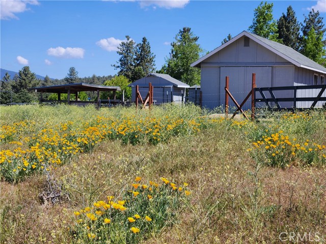 Detail Gallery Image 13 of 40 For 1014 Dusty Rd, Frazier Park,  CA 93225 - 5 Beds | 2/1 Baths