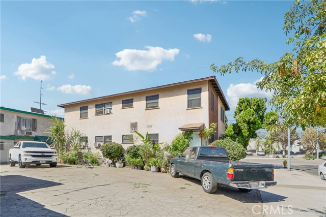  Income Home for Sale in Van Nuys, California