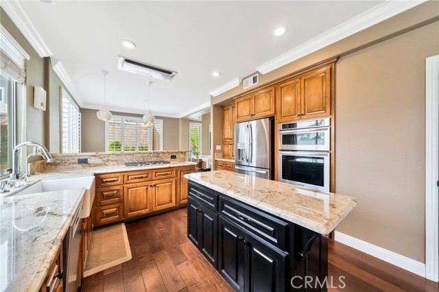 16139 Crooked Creek Court, Chino Hills CA: https://media.crmls.org/medias/6a45ae5a-bac0-4e1e-a6e1-d056449d8851.jpg