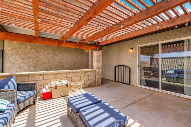 58331 Caliente Street, Yucca Valley CA: https://media.crmls.org/medias/6a461bd5-5d6c-4a72-9fc7-2fb431258f37.jpg