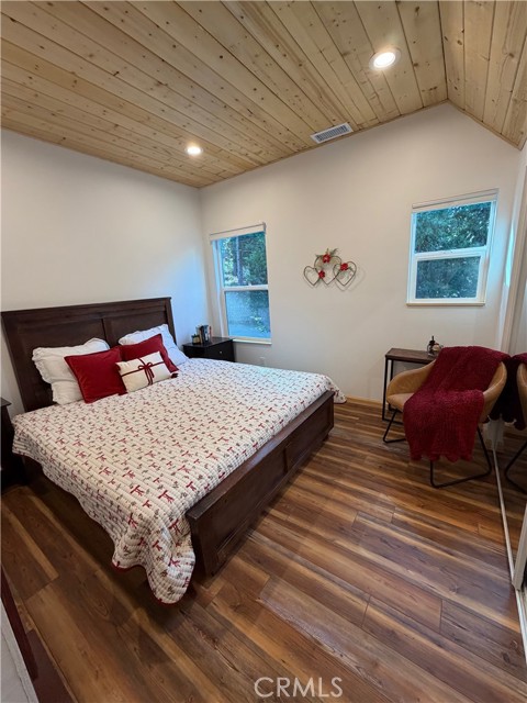 Detail Gallery Image 21 of 26 For 675 Pinnacle, Lake Arrowhead,  CA 92352 - 3 Beds | 2 Baths