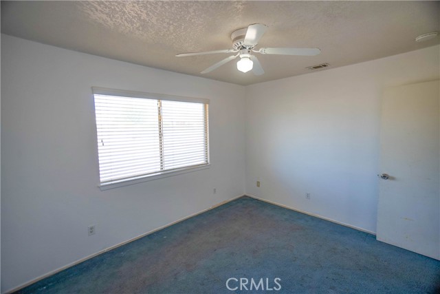 Detail Gallery Image 31 of 56 For 7795 Oakwood, Hesperia,  CA 92345 - 3 Beds | 2 Baths