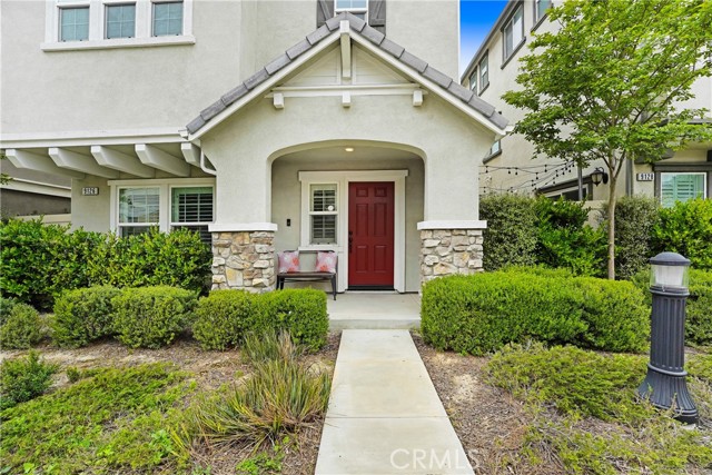9126 Foster Lane, Chatsworth CA: https://media.crmls.org/medias/6a48378c-d819-4f7a-8e88-f9980bb4a241.jpg