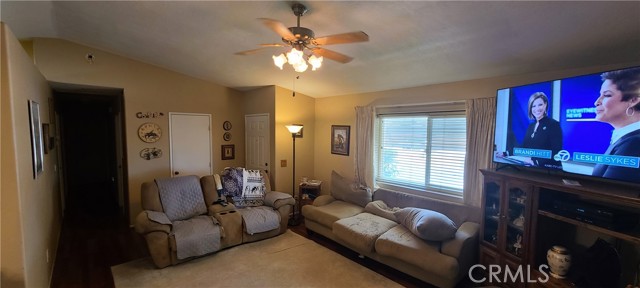 14867 Tonikan Road, Apple Valley, CA, 92307 14867 Tonikan Road, Apple Valley, CA, 92307