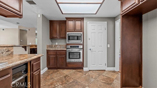 3035 Ohio Avenue, San Bernardino CA: https://media.crmls.org/medias/6a493b28-ce07-457d-a414-b34cdf266db8.jpg