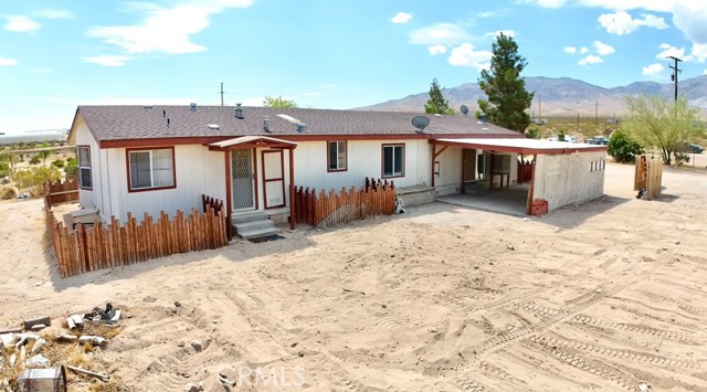 Detail Gallery Image 3 of 14 For 8130 Camp Rock Rd, Lucerne Valley,  CA 92356 - 3 Beds | 2 Baths