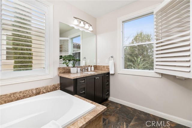 12 Starflower, Lake Forest CA: https://media.crmls.org/medias/6a4a2b5e-1a45-4119-a00a-a3b30eb80316.jpg