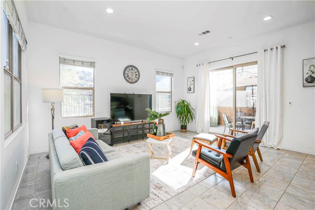 Detail Gallery Image 2 of 51 For 4167 Horvath St #108,  Corona,  CA 92883 - 3 Beds | 3/1 Baths