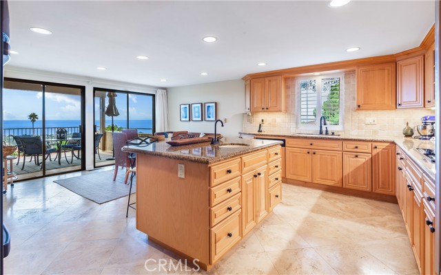 1344 Via Romero, Palos Verdes Estates, California 90274, 3 Bedrooms Bedrooms, ,4 BathroomsBathrooms,Residential,For Sale,Via Romero,PV24218235