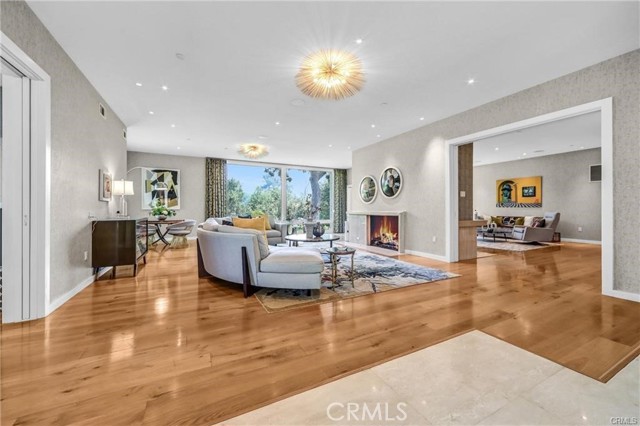 Detail Gallery Image 6 of 43 For 935 Hillcrest, Pasadena,  CA 91106 - 6 Beds | 7/1 Baths