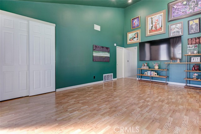2141 Hietter Avenue photo 3