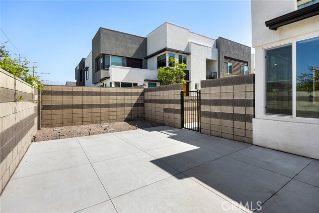 3720 S Allston Paseo, Ontario CA: https://media.crmls.org/medias/6a4bba36-a329-4bf5-aa33-05a99276da3b.jpg