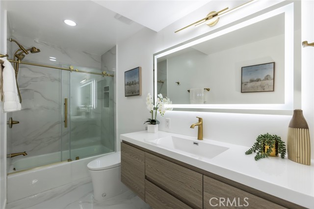 1007 S Catalina Avenue, Redondo Beach CA: https://media.crmls.org/medias/6a4c759b-7d53-4b64-86d4-f0deae654263.jpg