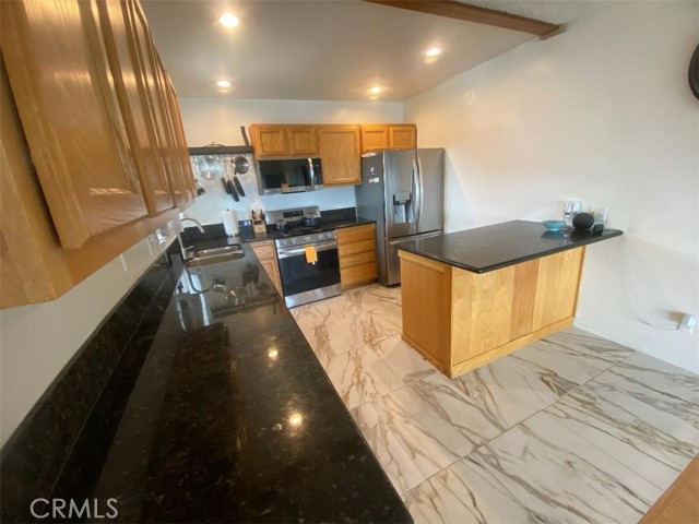 4940 La Calandria Way, Los Angeles CA: https://media.crmls.org/medias/6a4cc91f-601c-4dbd-83ba-d41c03ad742a.jpg