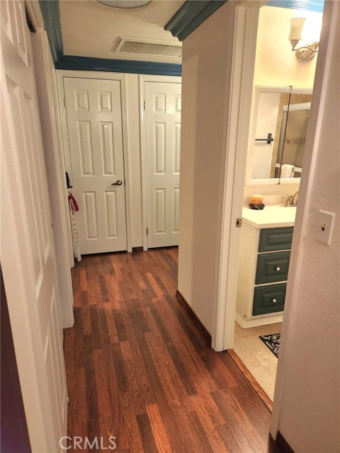 Detail Gallery Image 41 of 71 For 19755 Steinway St, Canyon Country,  CA 91351 - 3 Beds | 2 Baths