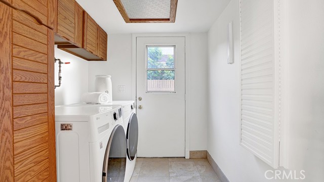 Detail Gallery Image 10 of 33 For 5011 Cambridge, Westminster,  CA 92683 - 4 Beds | 2/1 Baths