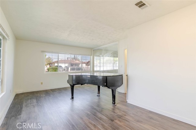 MLS #SR25264553 image #16