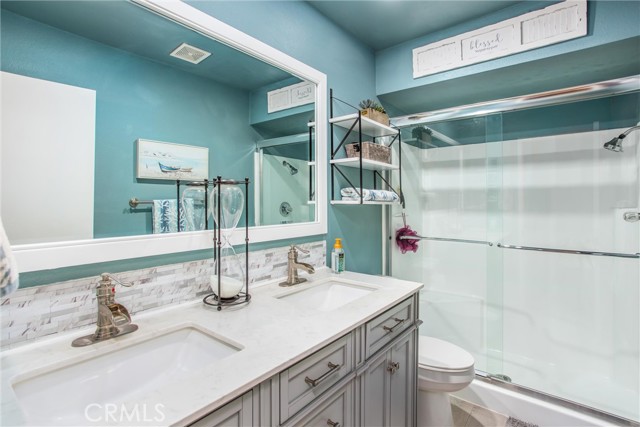 6967 Mountain Avenue, Highland CA: https://media.crmls.org/medias/6a4e3986-3bb3-4b89-aff3-e97da8d3ef88.jpg