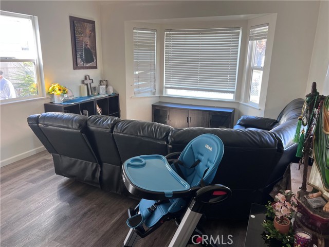 Detail Gallery Image 7 of 20 For 9710 San Miguel, South Gate,  CA 90280 - 2 Beds | 1 Baths