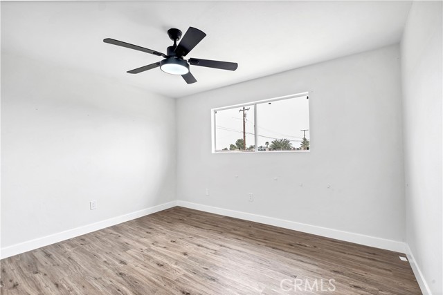 9213 Jacaranda Avenue, California City CA: https://media.crmls.org/medias/6a4e4eb4-b571-4679-b0f0-28c5101046a3.jpg