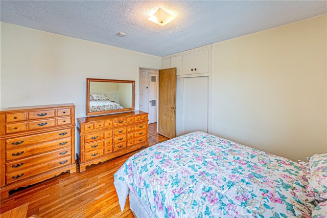 11511 Margie Lane, Garden Grove CA: https://media.crmls.org/medias/6a506196-6da6-4ba3-a05c-49fce5086394.jpg