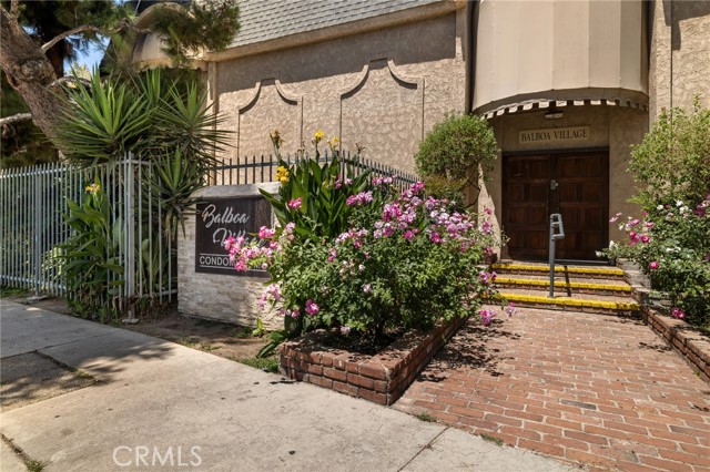 Detail Gallery Image 28 of 31 For 17045 Roscoe #14,  Northridge,  CA 91325 - 2 Beds | 1/1 Baths