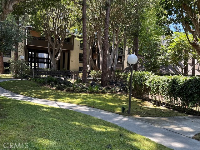 2 Bed Home for Sale in Los Angeles, California