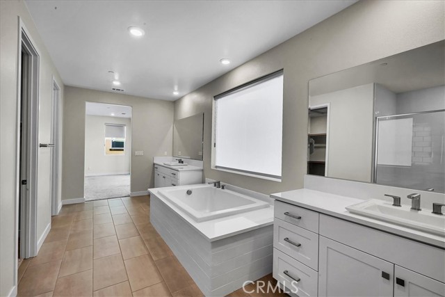 670 Athos, Lake Forest CA: https://media.crmls.org/medias/6a52dcdd-5d2d-4fbe-bb0f-4388e2411667.jpg