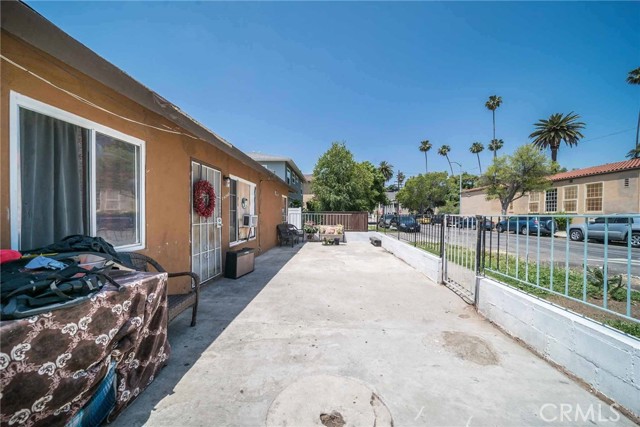 Detail Gallery Image 9 of 18 For 14342 Gilmore St, Van Nuys,  CA 91401 - – Beds | – Baths
