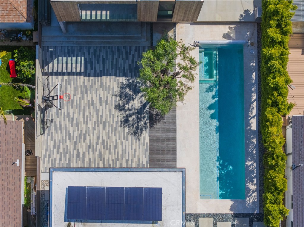 https://media.crmls.org/medias/6a545bef-3707-40b7-86c2-91f572cd9bb8.jpg?preset=X-Large