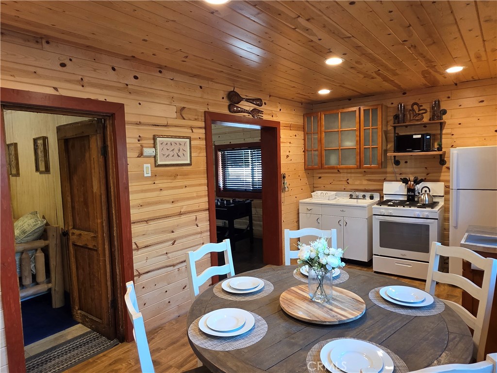 MLS #CV25266268 image #8