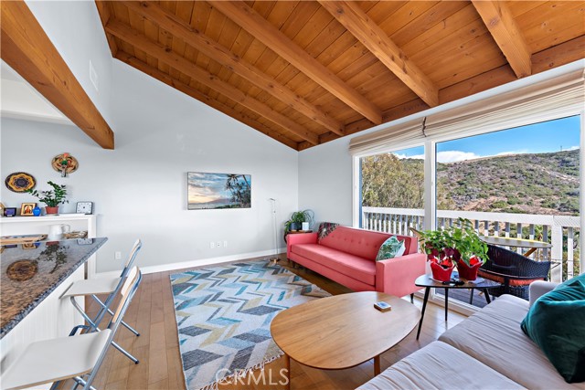 1414 Morningside Drive, Laguna Beach CA: https://media.crmls.org/medias/6a5767eb-be25-4e07-897a-38e6747f77b9.jpg