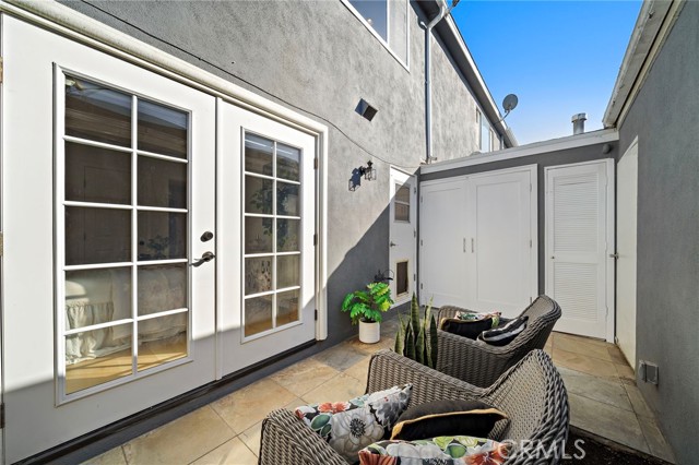Detail Gallery Image 16 of 26 For 2338 Bunker Hill, Costa Mesa,  CA 92626 - 3 Beds | 2 Baths