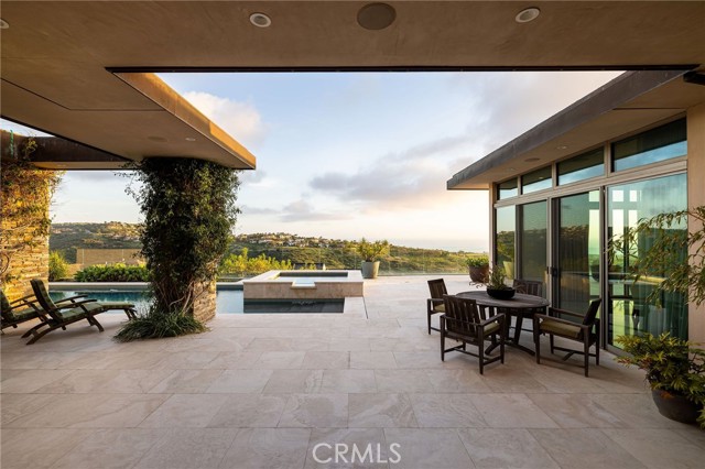 Detail Gallery Image 15 of 42 For 9 Jade, Corona Del Mar,  CA 92625 - 5 Beds | 4/1 Baths