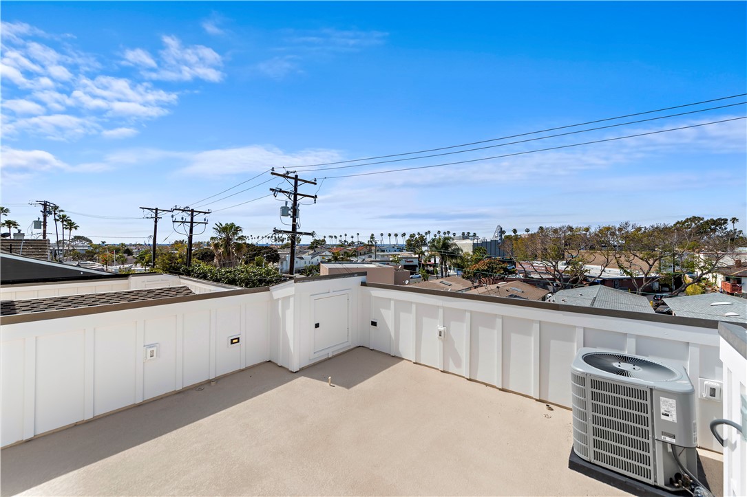 Detail Gallery Image 19 of 20 For 515 1/2 Jasmine Ave, Corona Del Mar,  CA 92625 - 2 Beds | 2/1 Baths