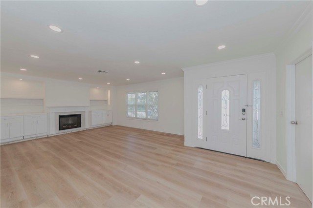 4741 Newman Avenue, Cypress CA: https://media.crmls.org/medias/6a58eec0-8110-4fee-af4d-9541aeb5fd3a.jpg