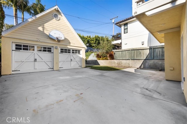 3109 Walnut Avenue, Manhattan Beach, California 90266, 3 Bedrooms Bedrooms, ,3 BathroomsBathrooms,Residential,Sold,Walnut,SB22255012