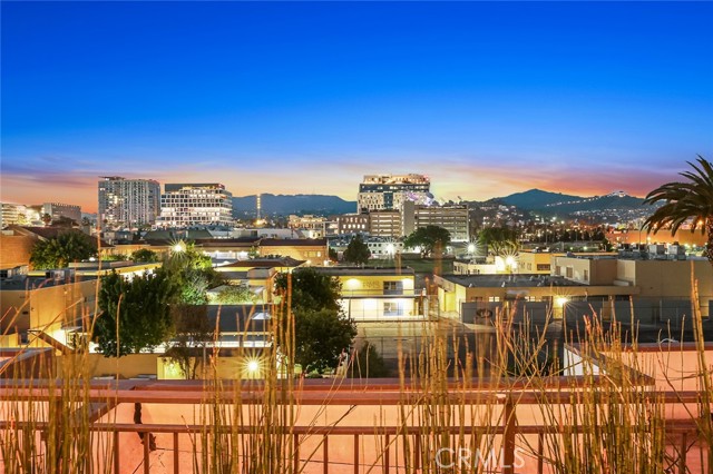 Detail Gallery Image 23 of 34 For 5820 La Mirada Ave #403,  Hollywood,  CA 90038 - 2 Beds | 2 Baths