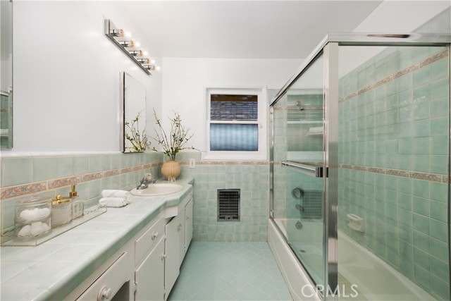 Detail Gallery Image 24 of 60 For 5023 Temple City Bld, Temple City,  CA 91780 - 2 Beds | 1/1 Baths