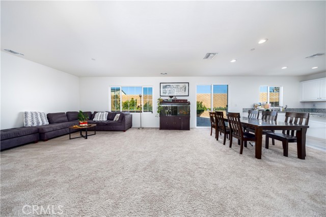 Detail Gallery Image 6 of 28 For 3473 E Sweetbay, Ontario,  CA 91761 - 6 Beds | 3 Baths