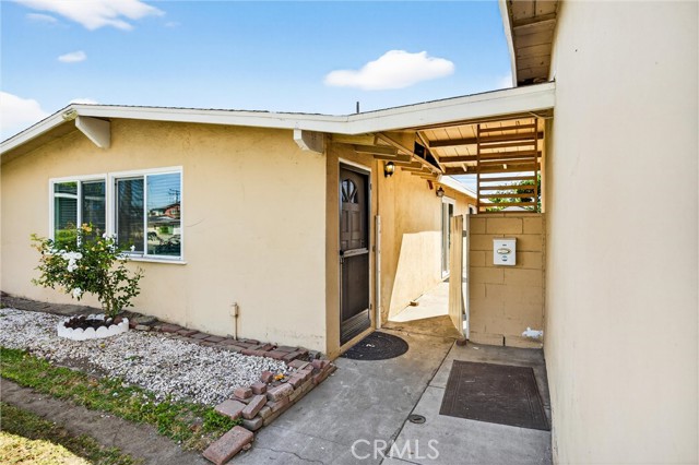 Detail Gallery Image 9 of 39 For 1813 W Westmont Dr, Anaheim,  CA 92801 - 3 Beds | 1/1 Baths