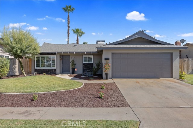 Detail Gallery Image 1 of 1 For 1401 Elaine Dr, Hanford,  CA 93230 - 3 Beds | 2 Baths